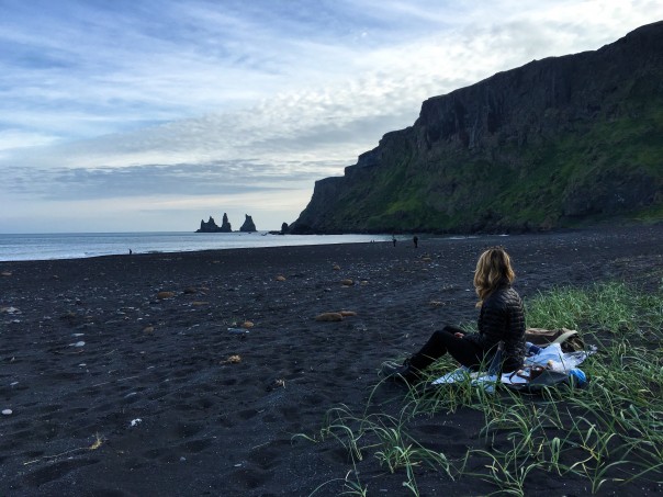 Ten_BlackSand_Picnic_Iceland