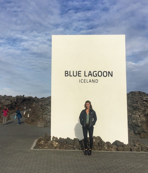 ten_bluelagoon_entrance